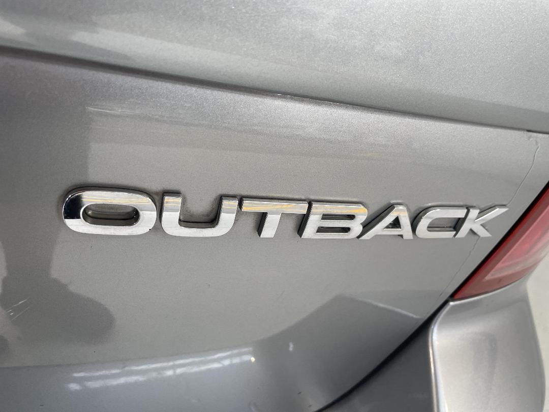 Photo '35' of Subaru Legacy