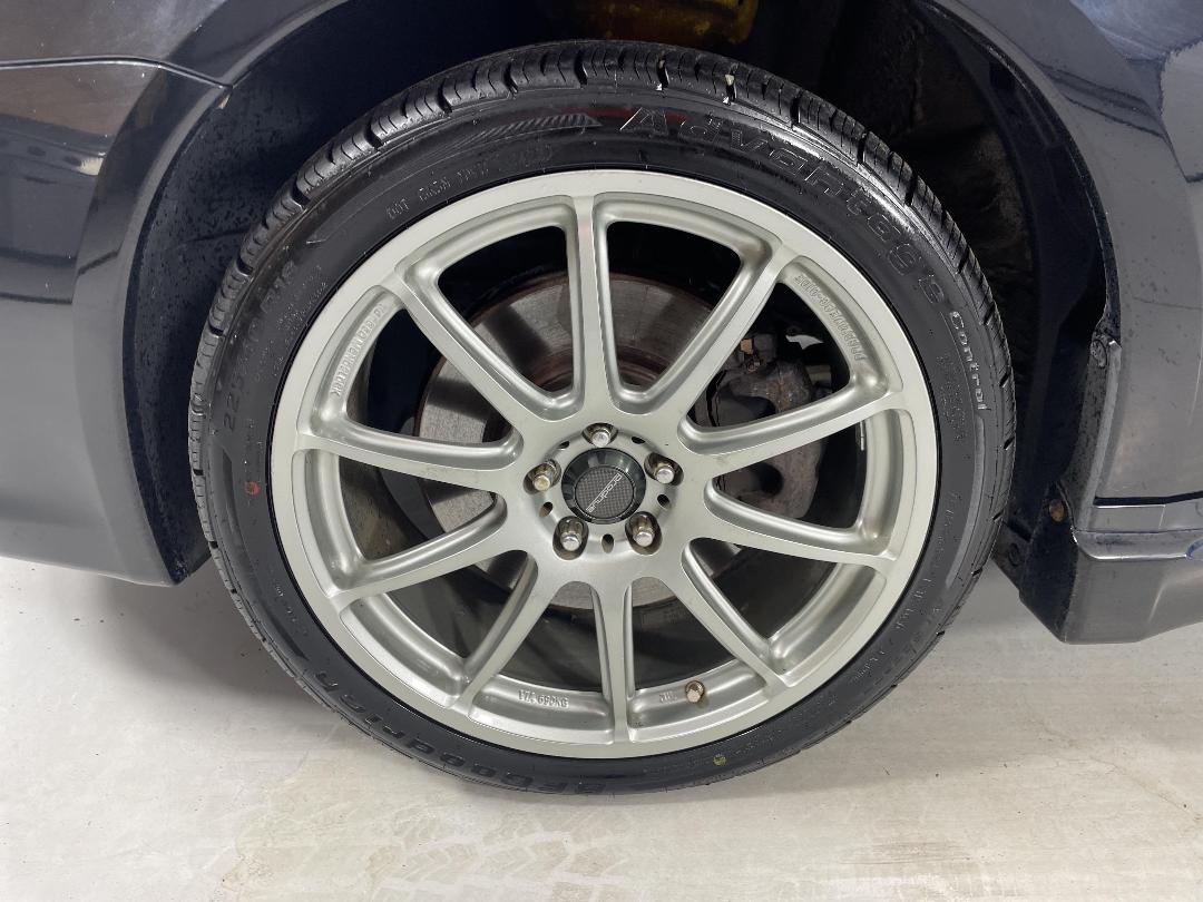 Photo '10' of Subaru Legacy Photo '10' of Subaru Legacy