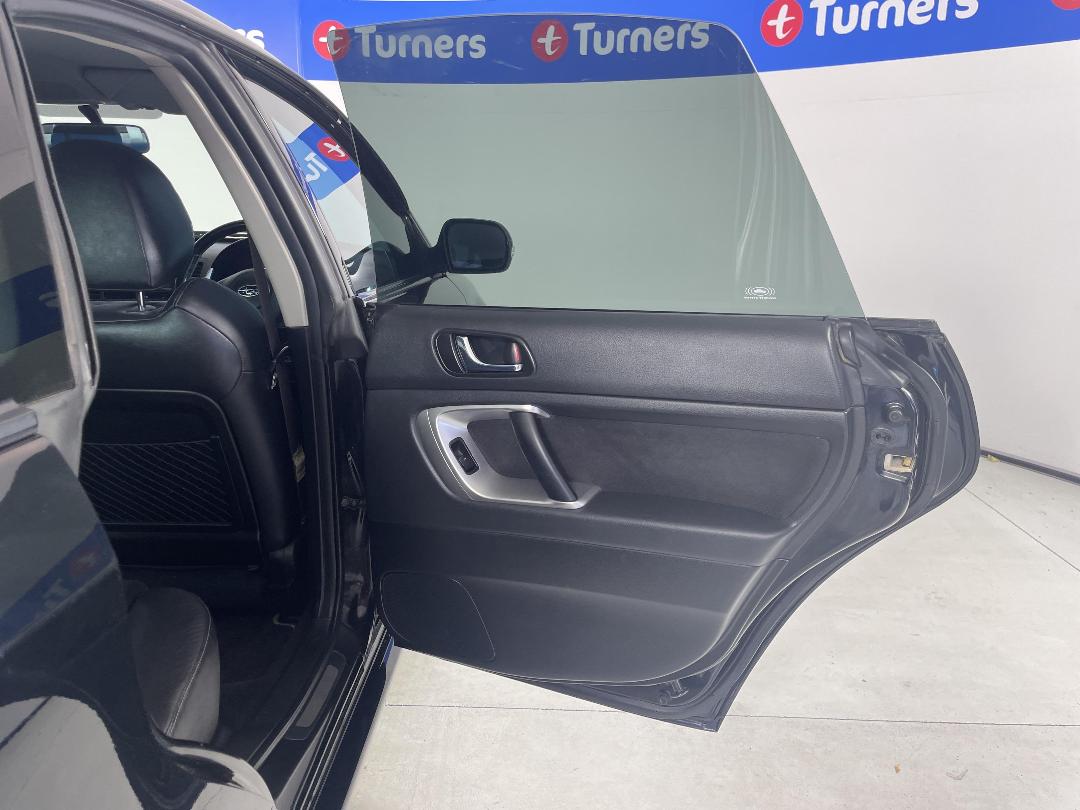 Photo '19' of Subaru Legacy Photo '19' of Subaru Legacy