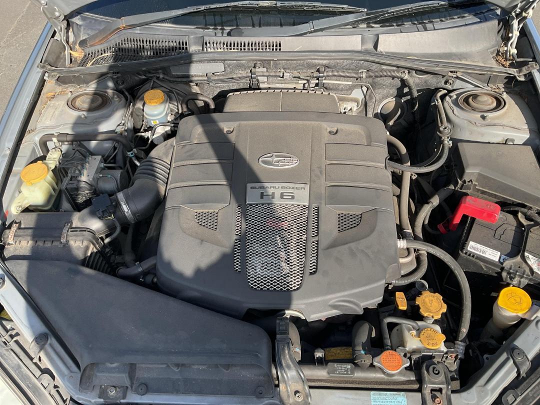 Photo '2' of Subaru Outback LTD R Photo '2' of Subaru Outback LTD R