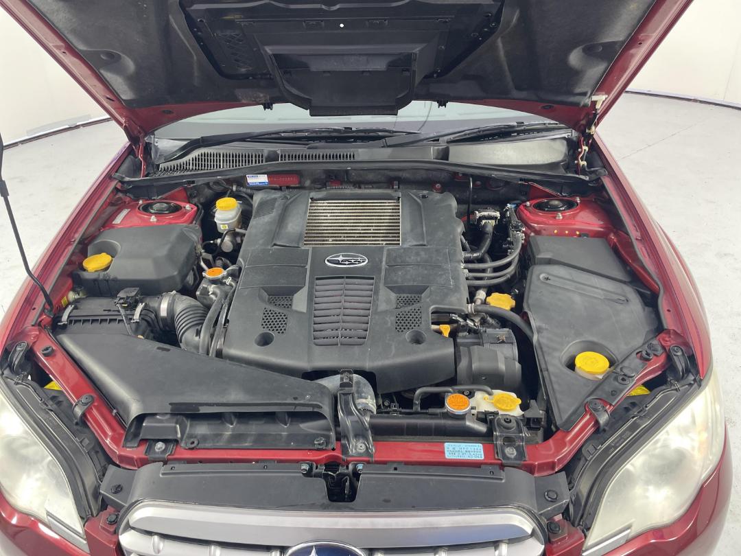 Photo '13' of Subaru Outback