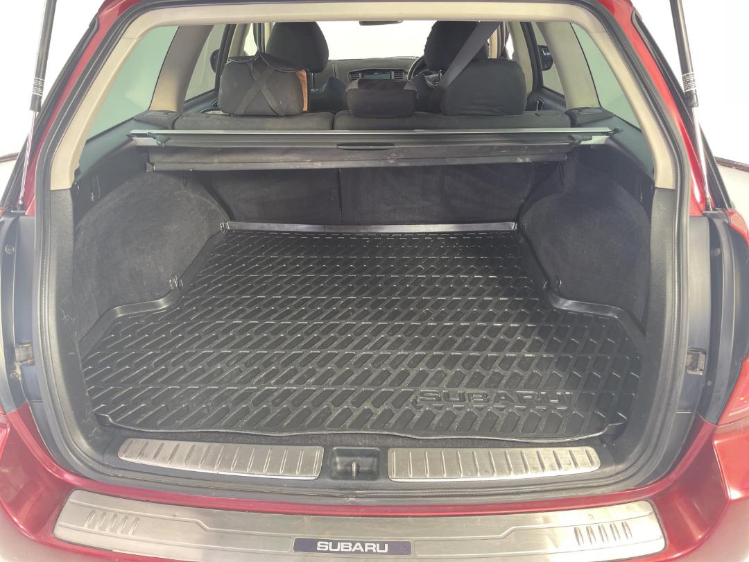 Photo '14' of Subaru Outback