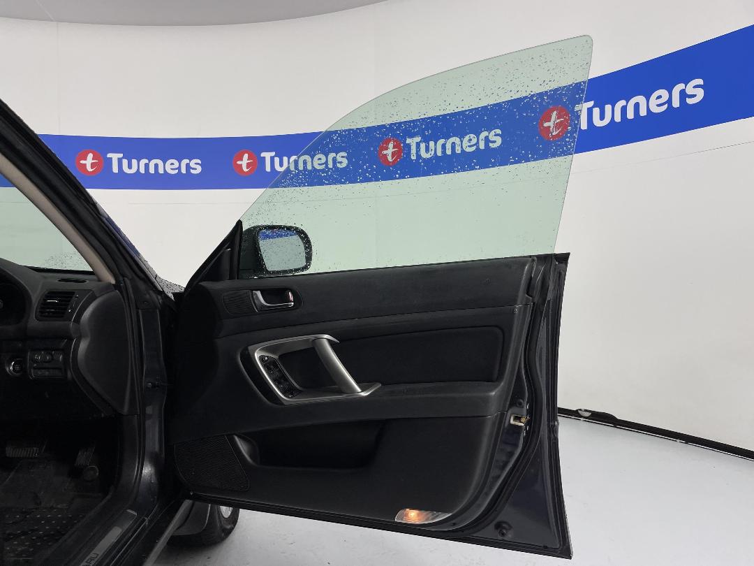 Photo '15' of Subaru Outback Photo '15' of Subaru Outback