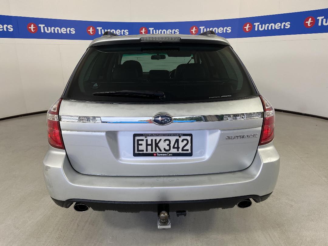 Photo '5' of Subaru Outback LTD R