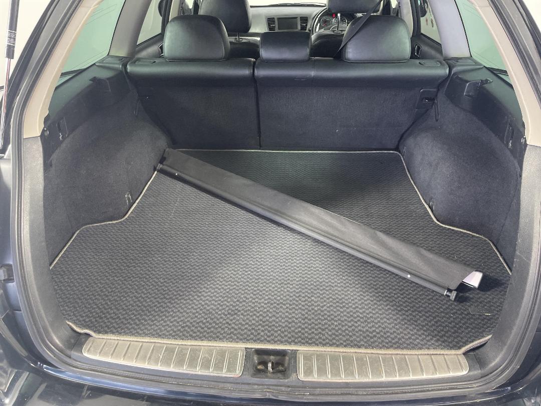 Photo '14' of Subaru Outback