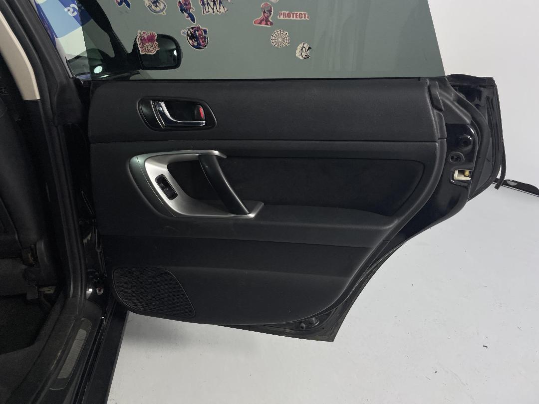 Photo '19' of Subaru Outback