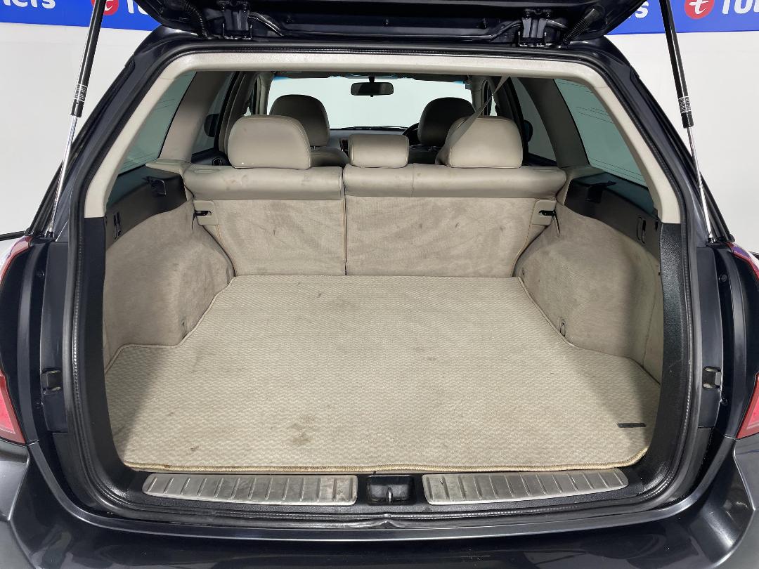 Photo '14' of Subaru Outback Photo '14' of Subaru Outback