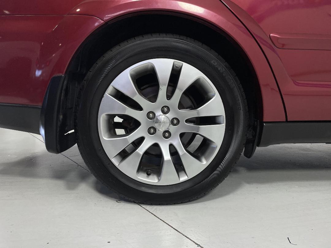 Photo '12' of Subaru Outback