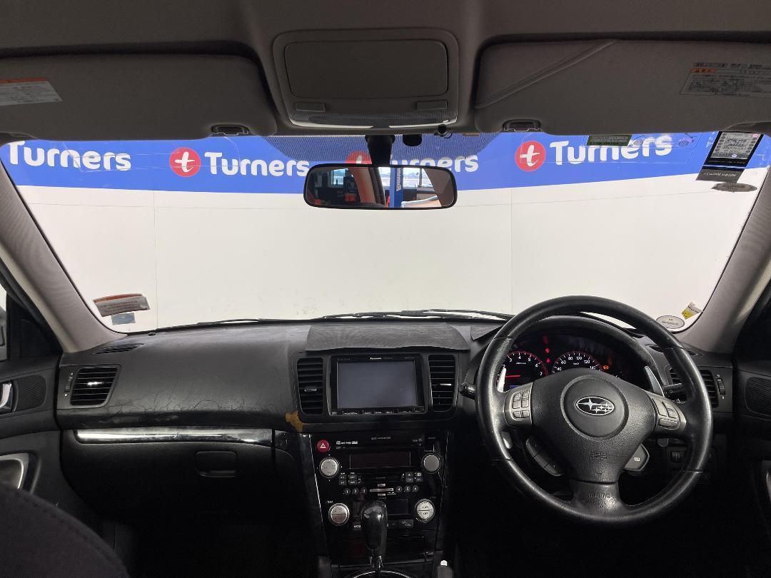 Photo '18' of Subaru Outback