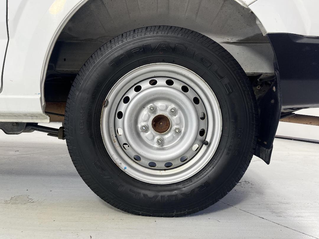 Photo '11' of Suzuki APV Photo '11' of Suzuki APV