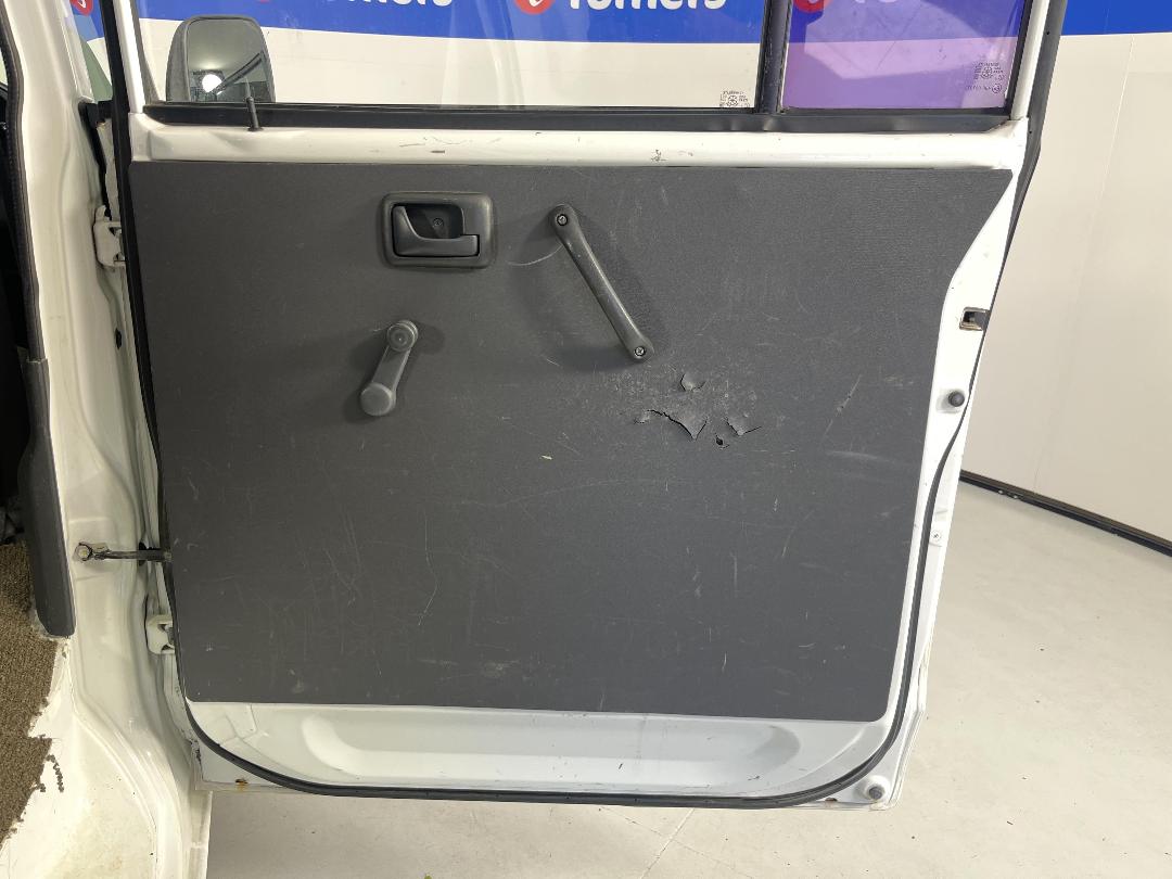 Photo '18' of Suzuki APV Photo '18' of Suzuki APV