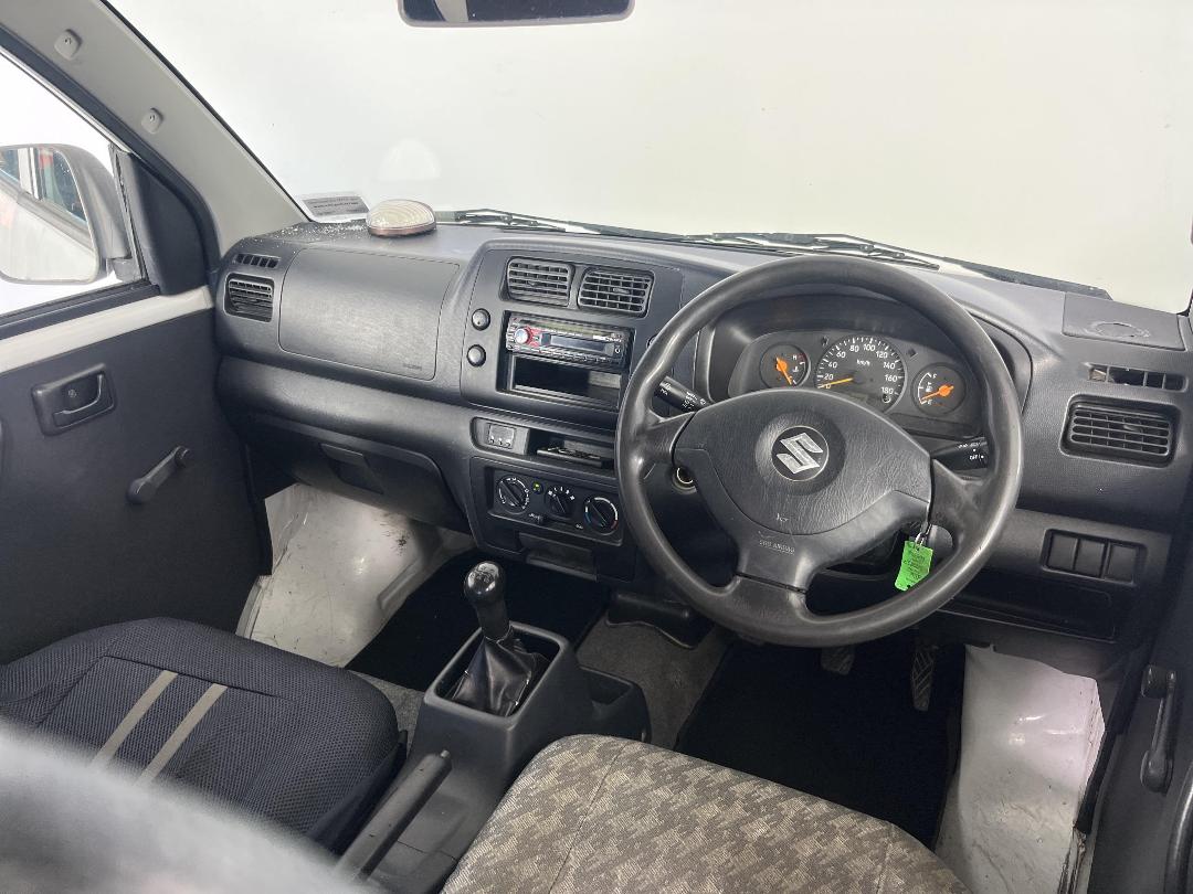 Photo '16' of Suzuki APV Photo '16' of Suzuki APV