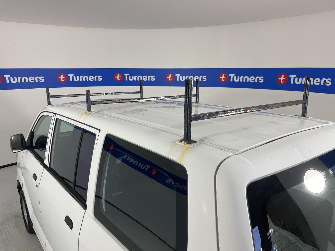 Photo '24' of Suzuki APV Photo '24' of Suzuki APV