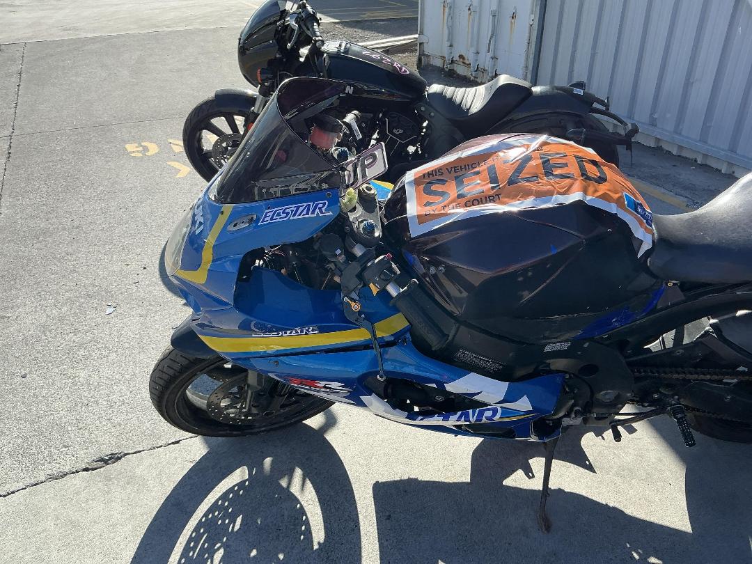 Photo '12' of Suzuki GSX-R1000