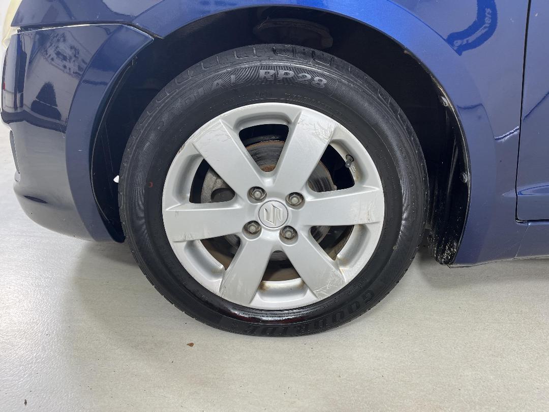 Photo '10' of Suzuki Swift Photo '10' of Suzuki Swift