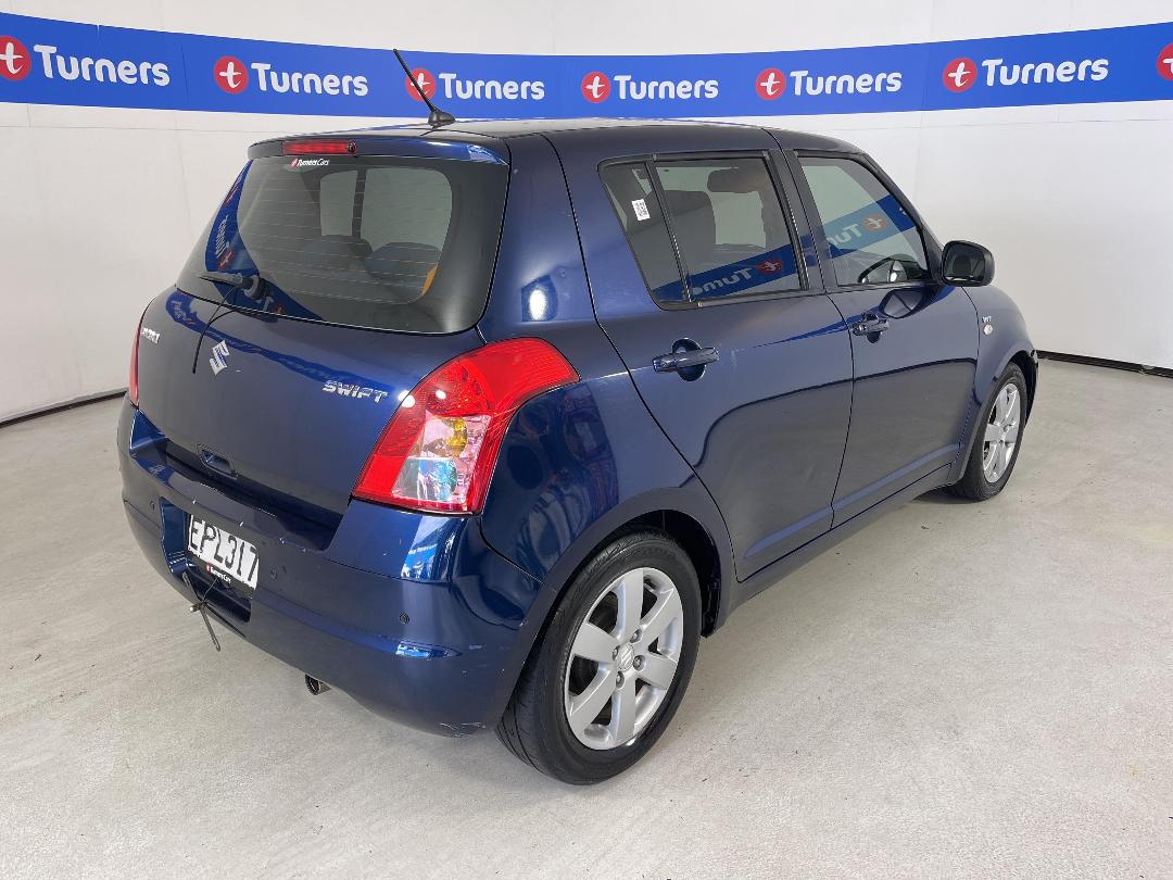 Photo '7' of Suzuki Swift Photo '7' of Suzuki Swift