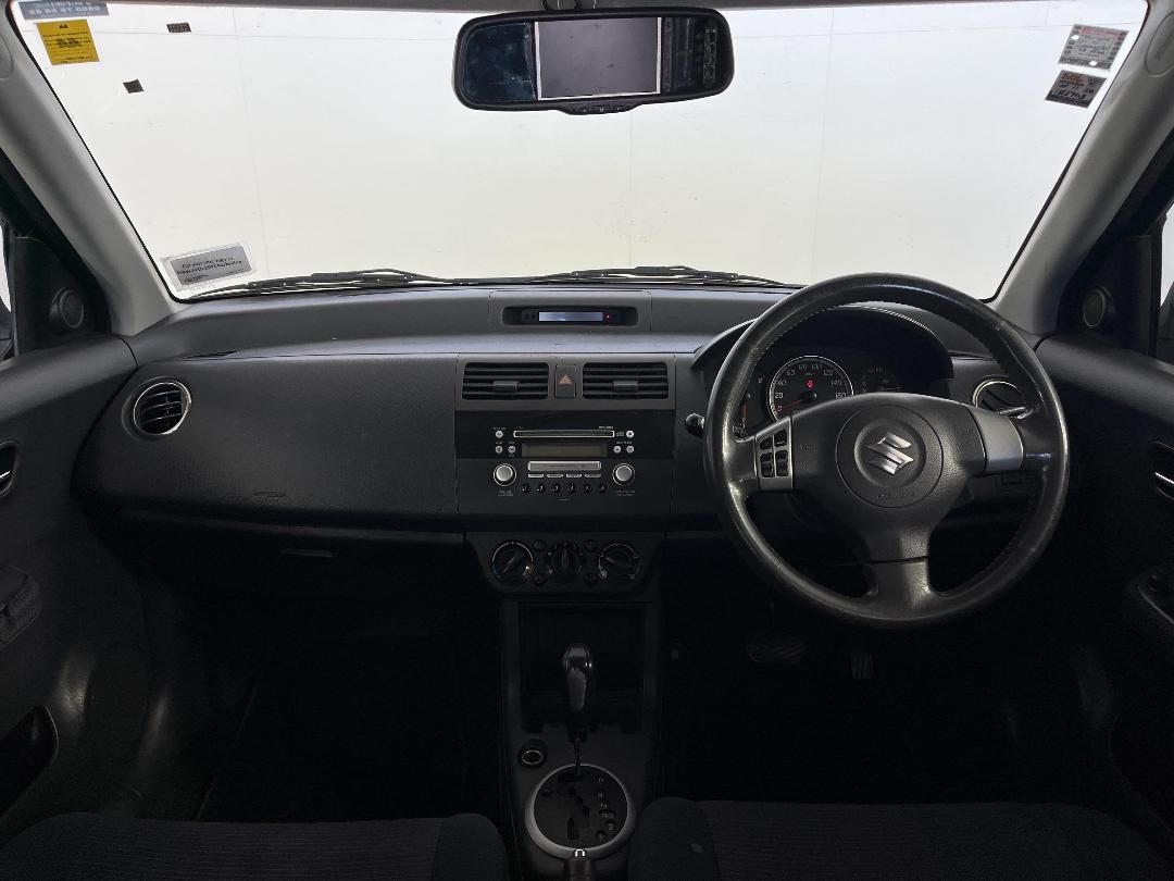 Photo '17' of Suzuki Swift Photo '17' of Suzuki Swift