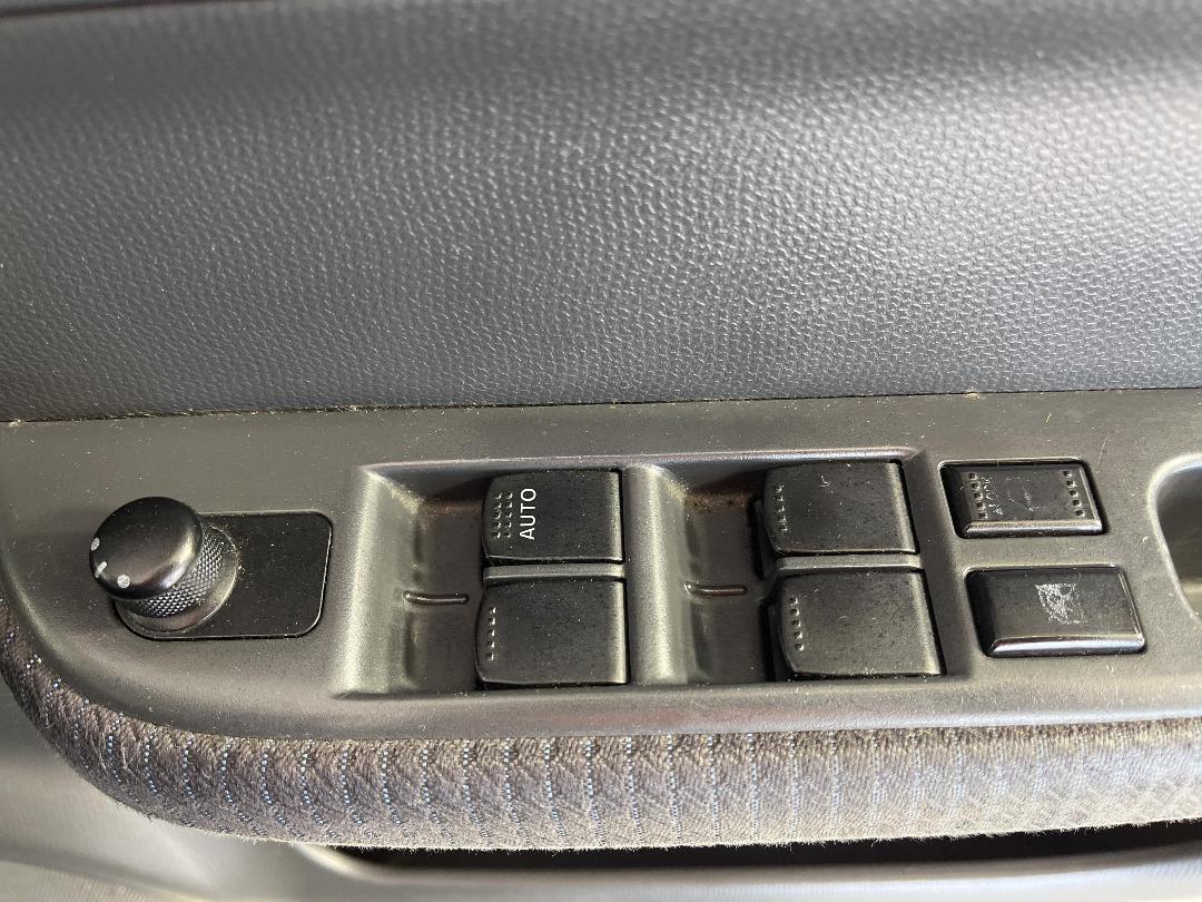 Photo '23' of Suzuki Swift Photo '23' of Suzuki Swift