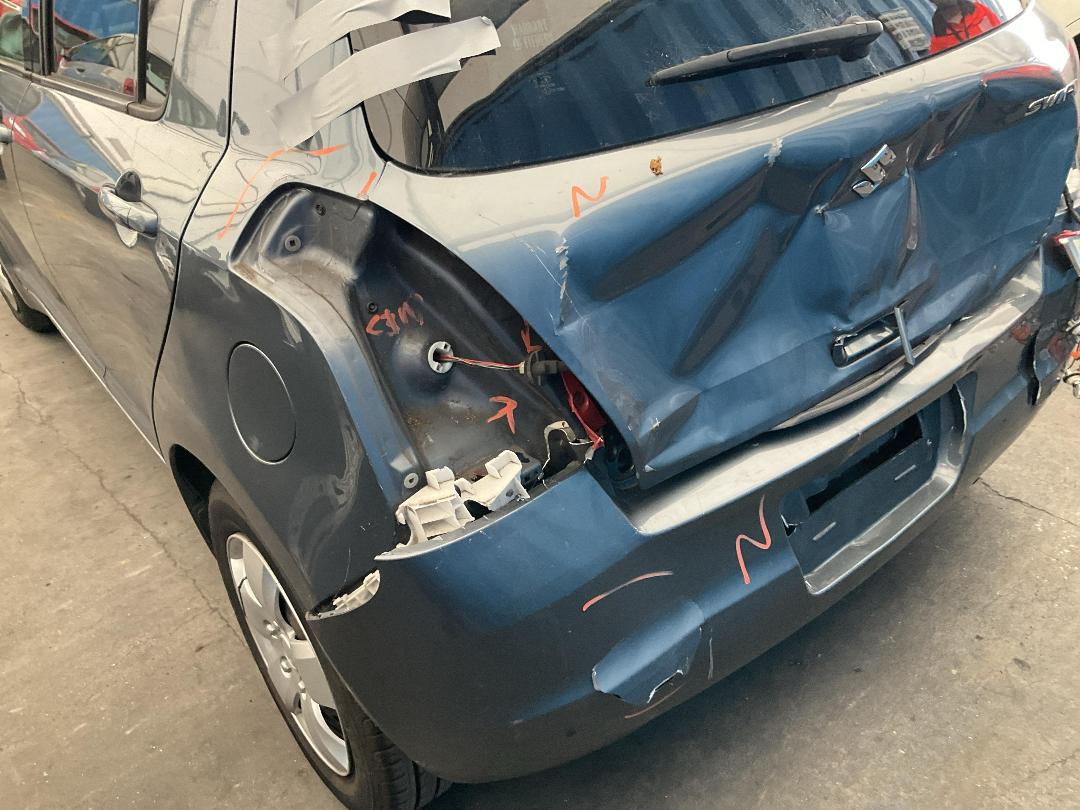 Photo '11' of Suzuki Swift Photo '11' of Suzuki Swift