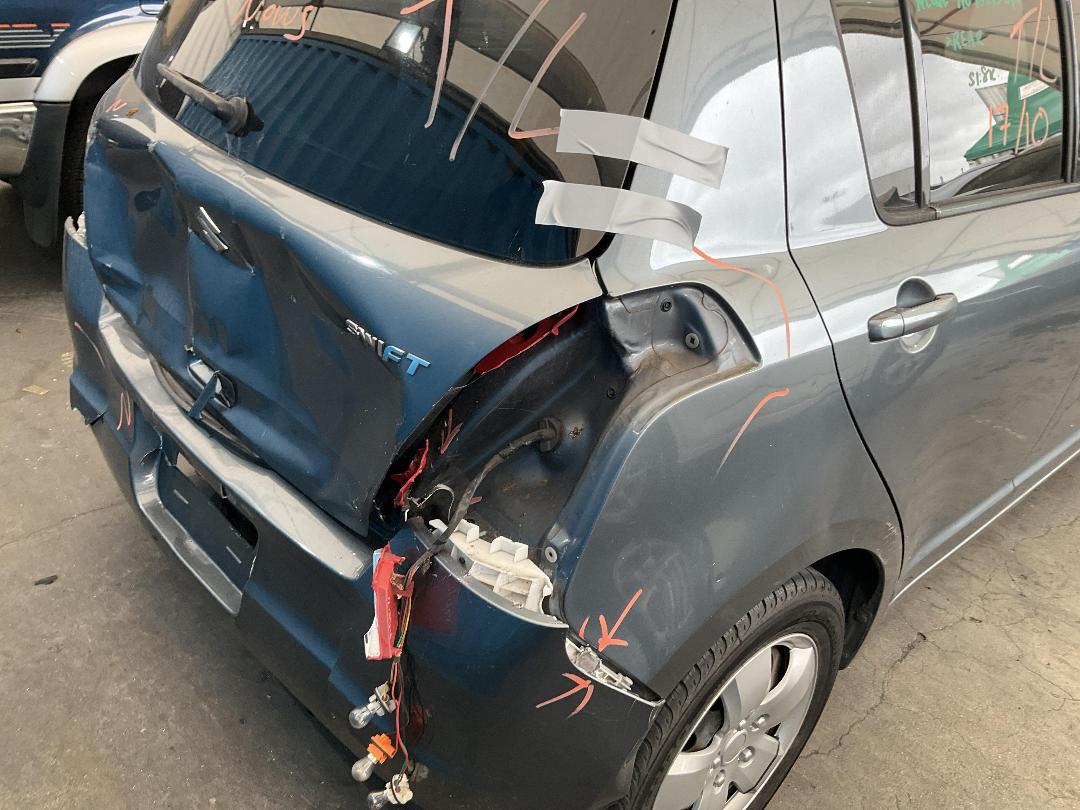 Photo '16' of Suzuki Swift Photo '16' of Suzuki Swift