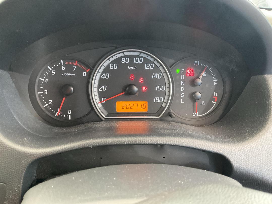 Photo '22' of Suzuki Swift Photo '22' of Suzuki Swift