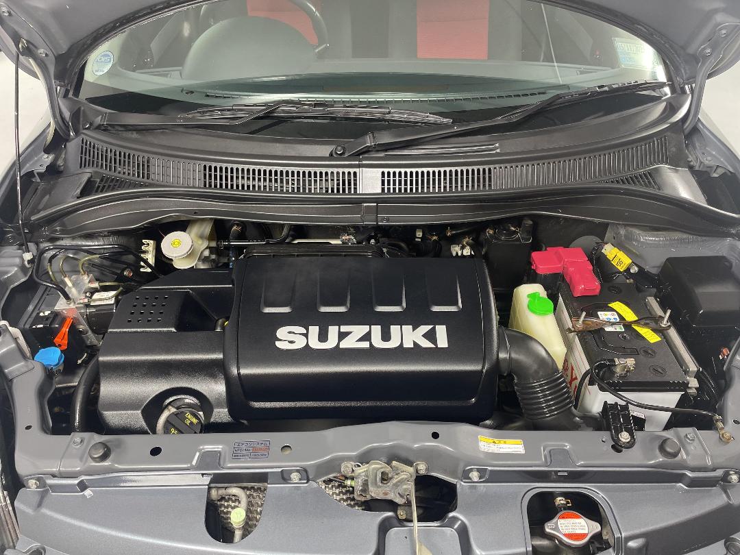 Photo '13' of Suzuki Swift