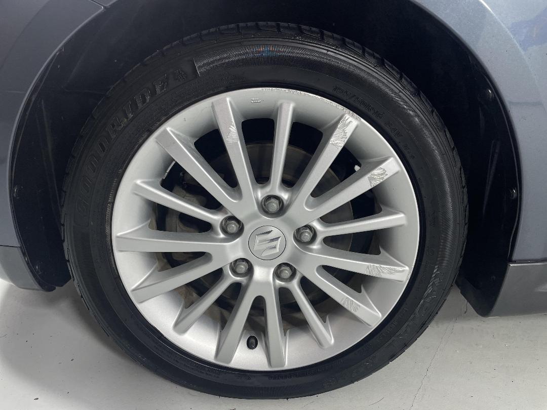 Photo '10' of Suzuki Swift