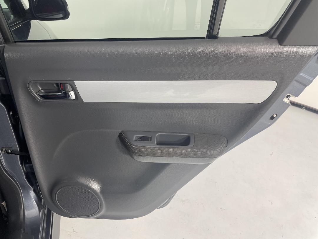 Photo '19' of Suzuki Swift