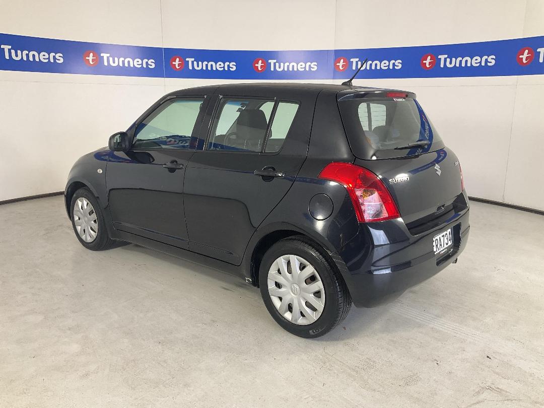 Photo '5' of Suzuki Swift