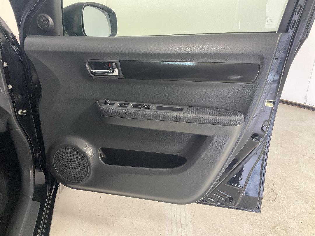 Photo '15' of Suzuki Swift