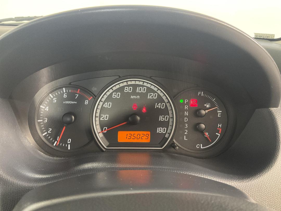 Photo '21' of Suzuki Swift