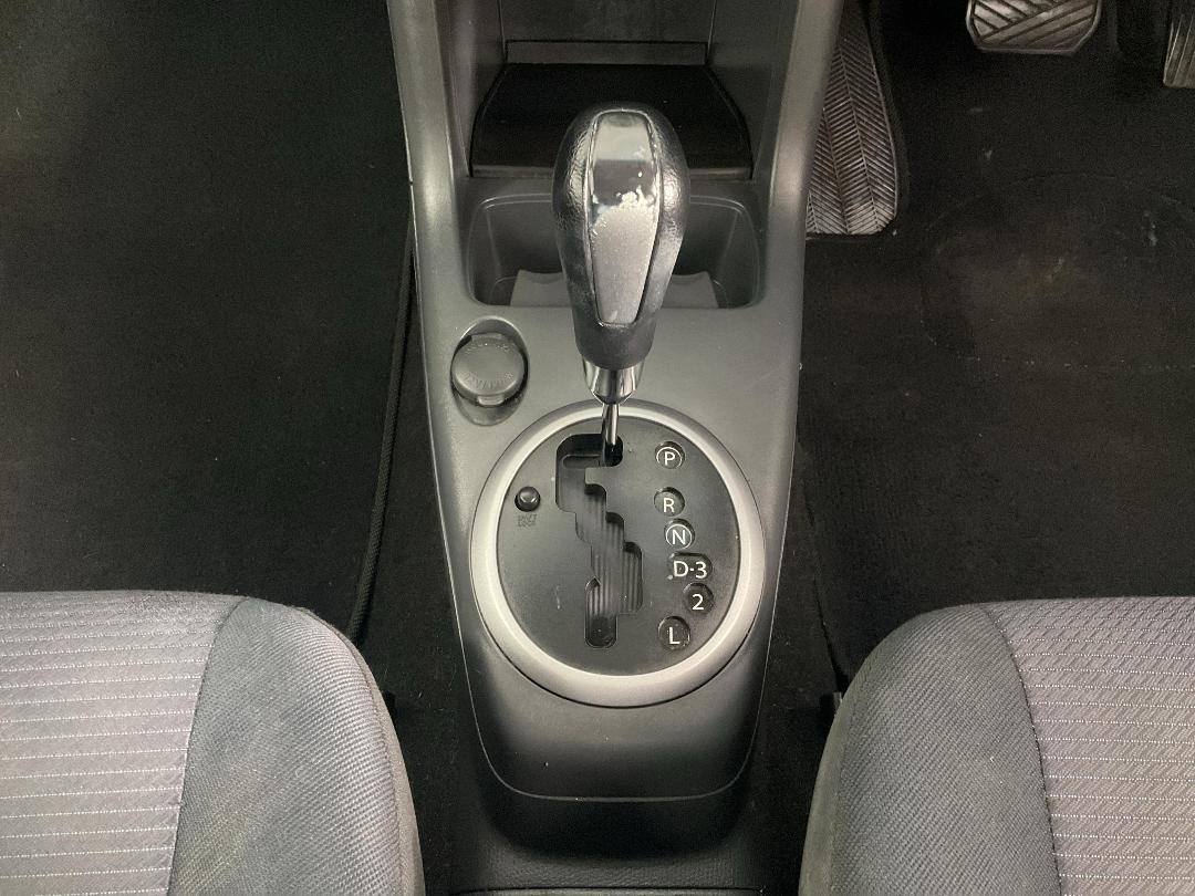 Photo '18' of Suzuki Swift