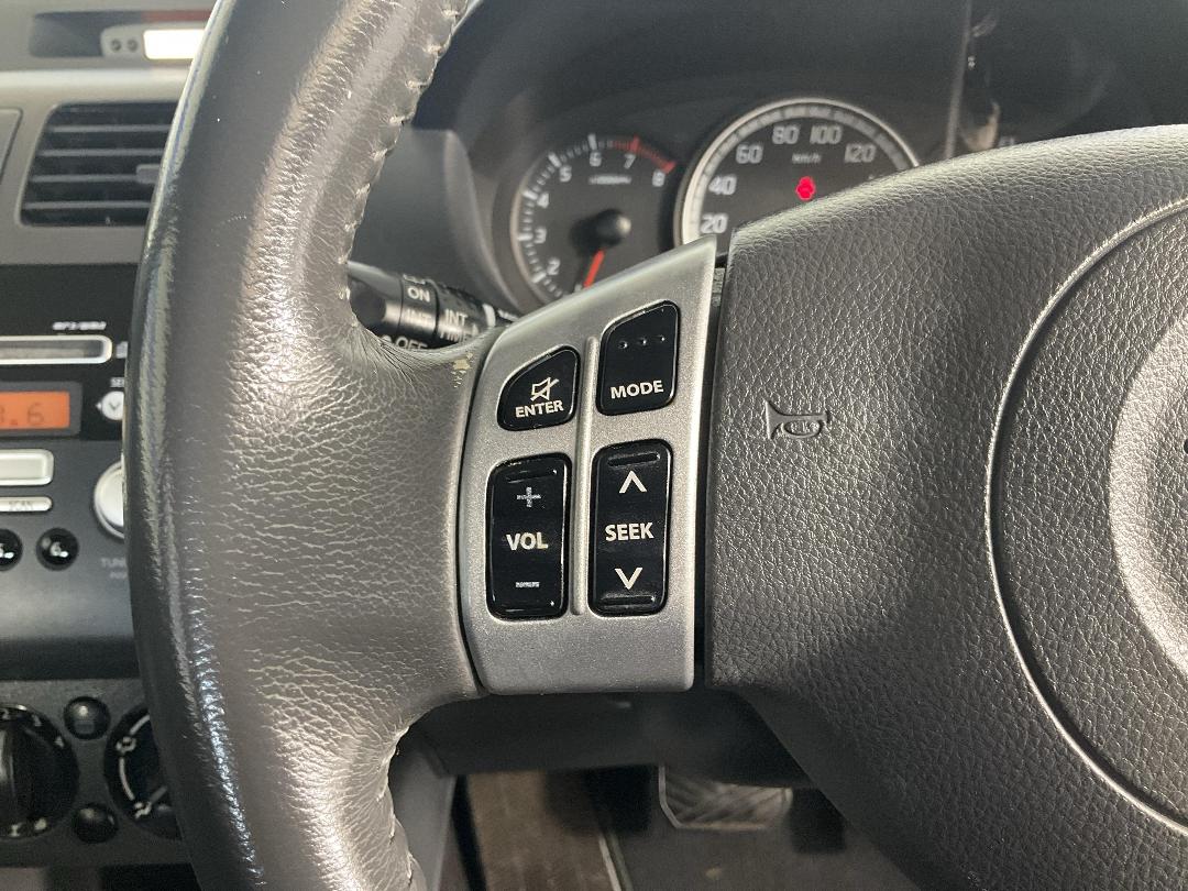 Photo '26' of Suzuki Swift