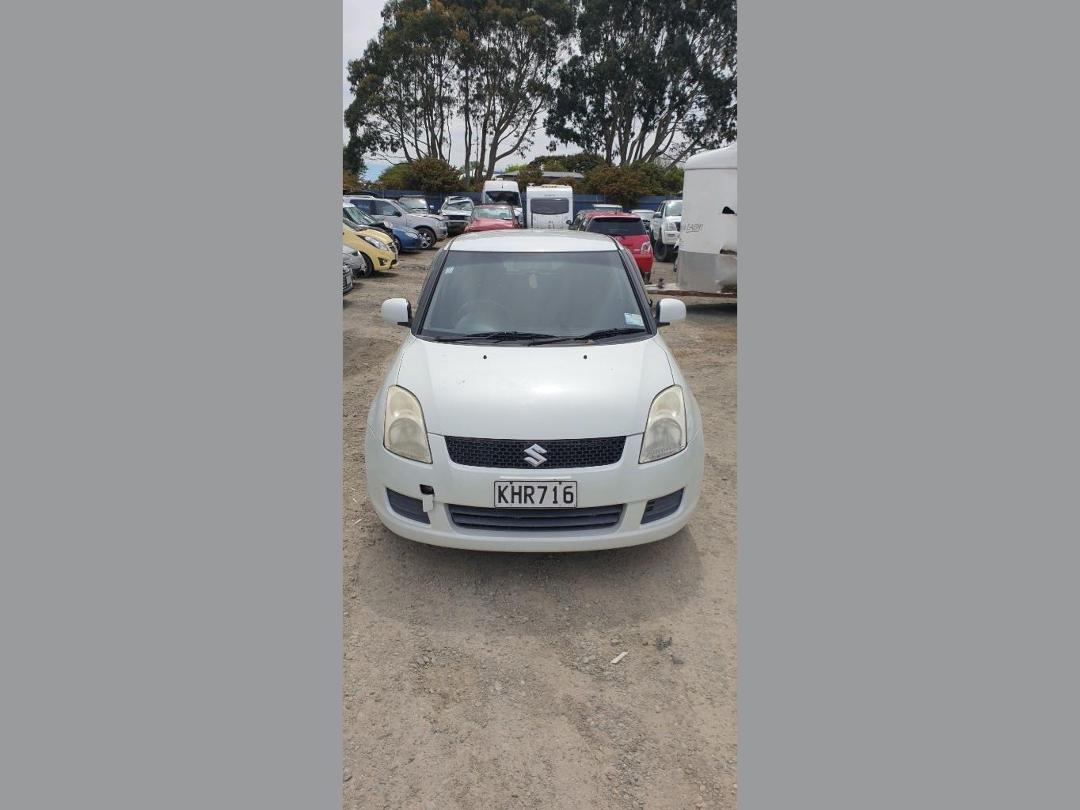 Photo '2' of Suzuki Swift Photo '2' of Suzuki Swift