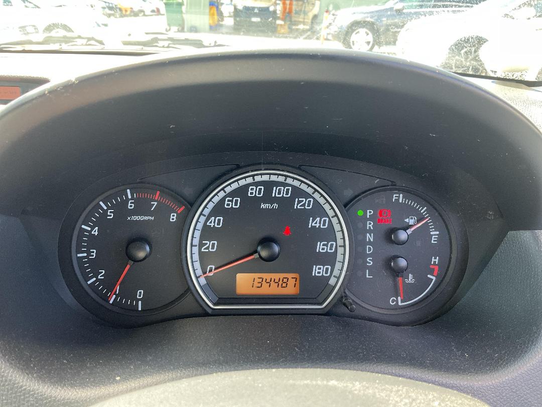 Photo '8' of Suzuki Swift Photo '8' of Suzuki Swift