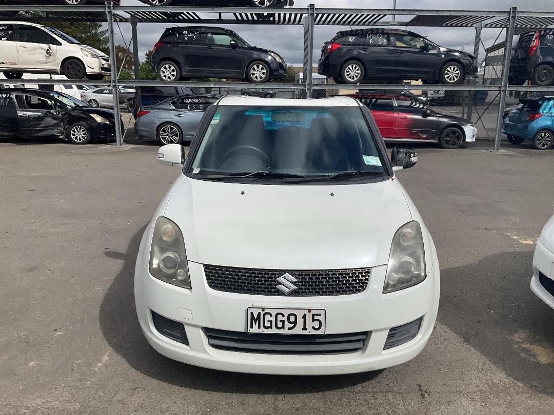 Photo '2' of Suzuki Swift Photo '2' of Suzuki Swift