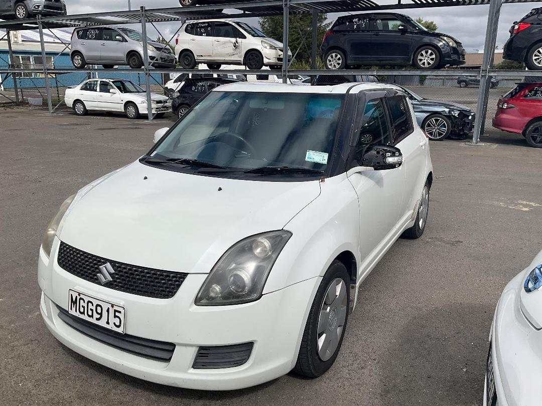 Photo '3' of Suzuki Swift Photo '3' of Suzuki Swift