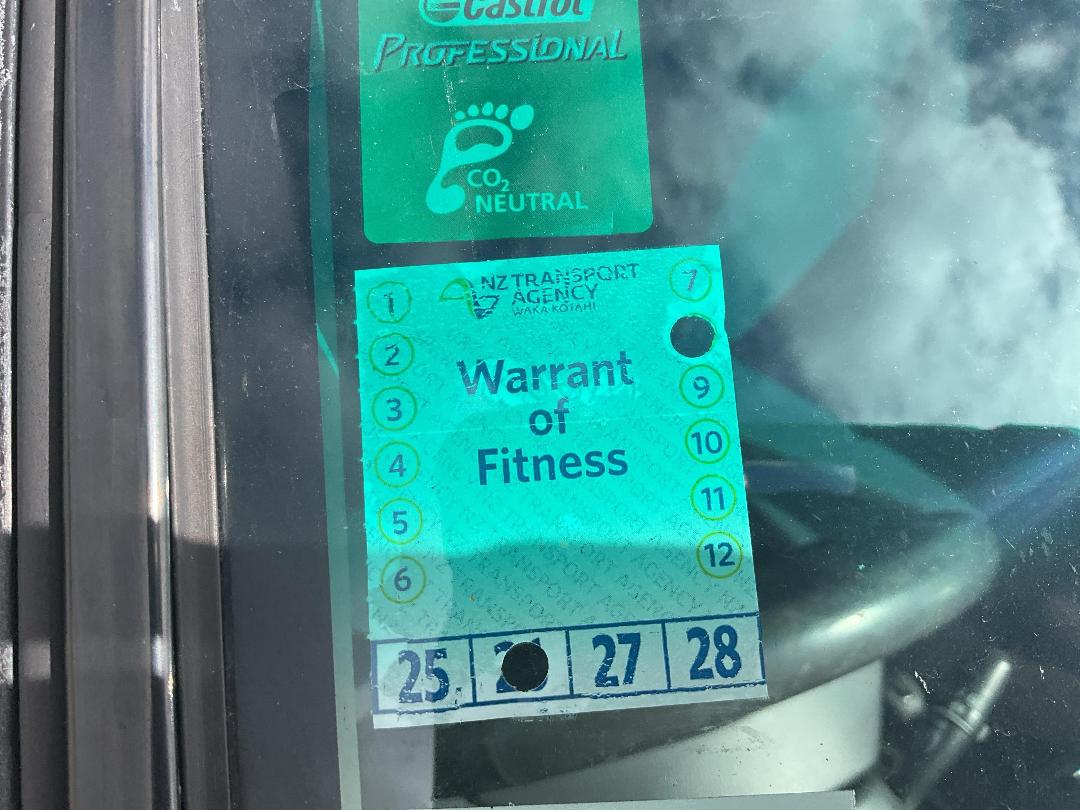 Photo '18' of Suzuki Swift Photo '18' of Suzuki Swift