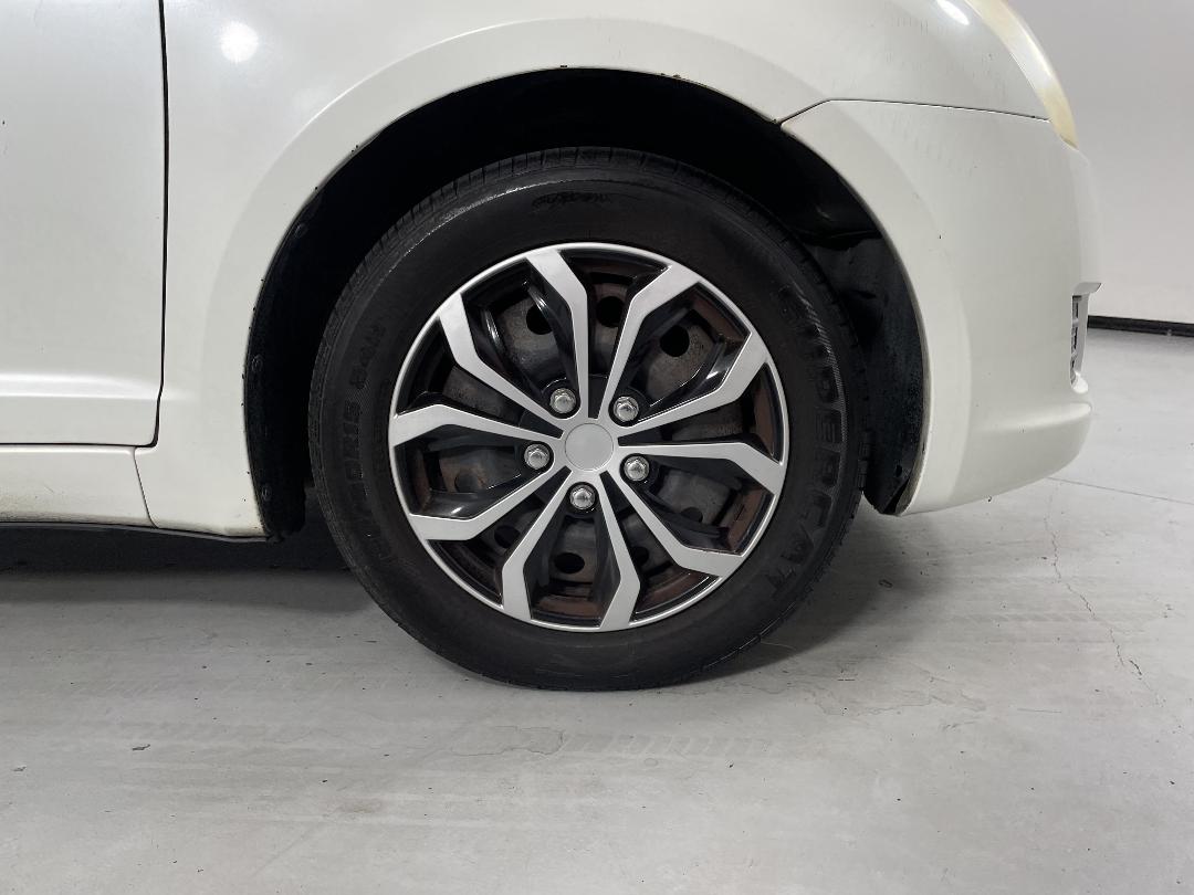 Photo '9' of Suzuki Swift Photo '9' of Suzuki Swift