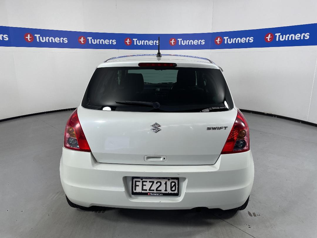 Photo '6' of Suzuki Swift Photo '6' of Suzuki Swift