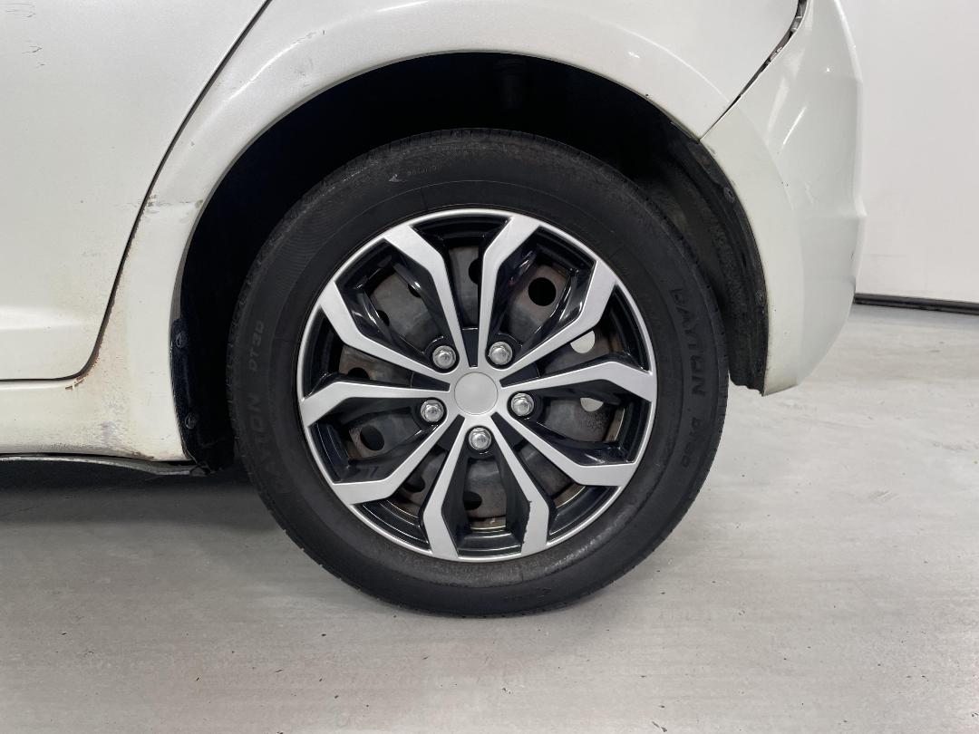 Photo '11' of Suzuki Swift Photo '11' of Suzuki Swift