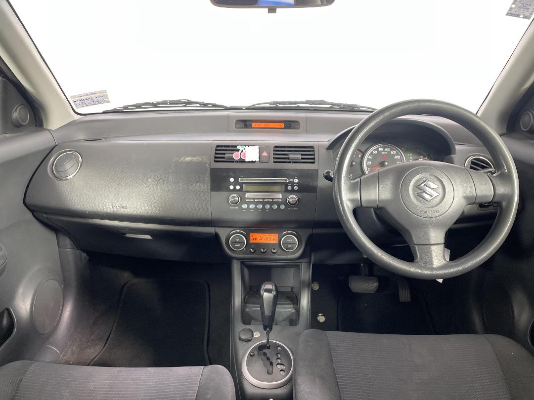 Photo '17' of Suzuki Swift Photo '17' of Suzuki Swift