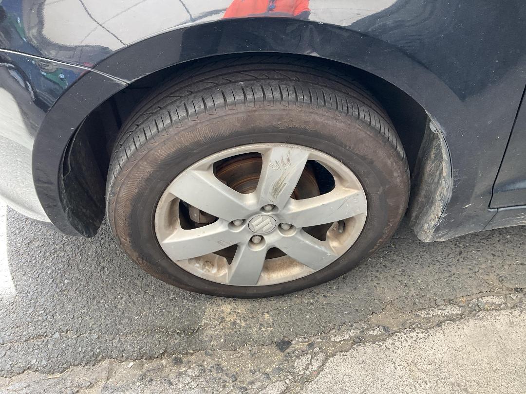 Photo '8' of Suzuki Swift