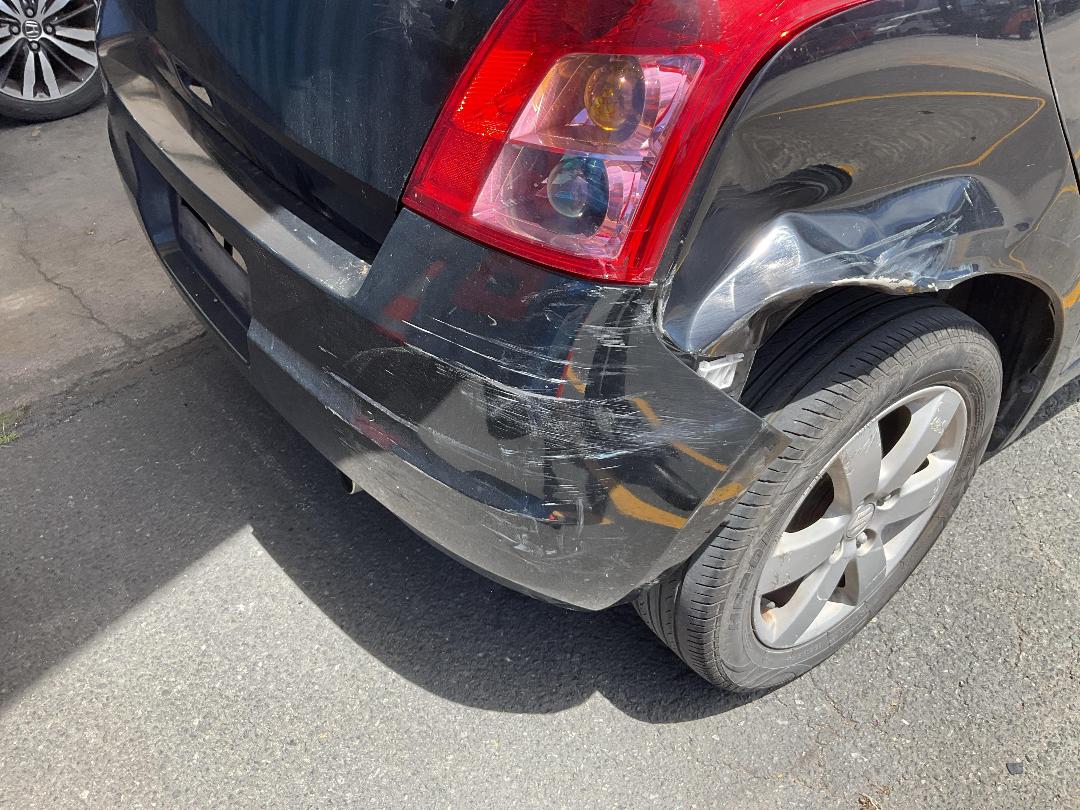 Photo '17' of Suzuki Swift