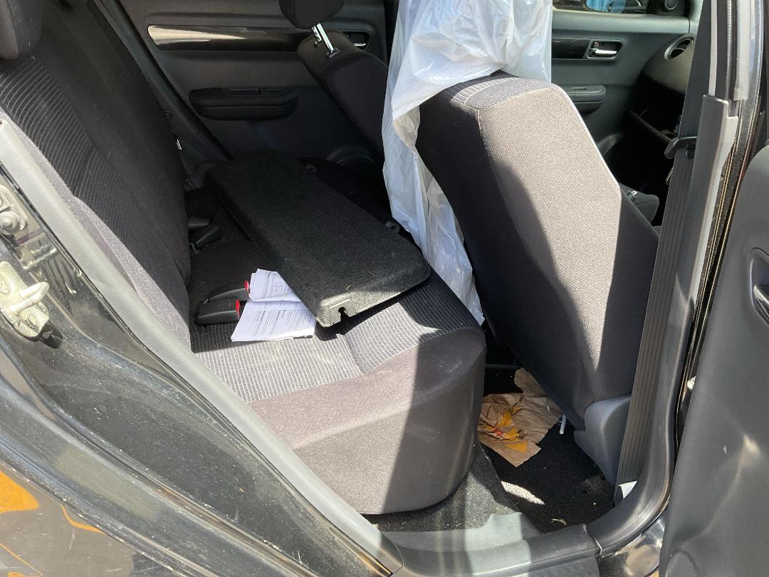 Photo '21' of Suzuki Swift