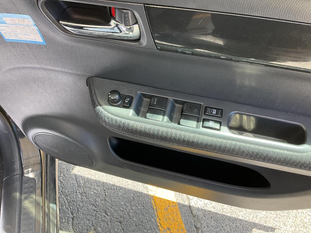 Photo '24' of Suzuki Swift