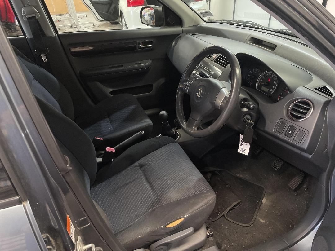 Photo '6' of Suzuki Swift Glxh2 LTD Photo '6' of Suzuki Swift Glxh2 LTD