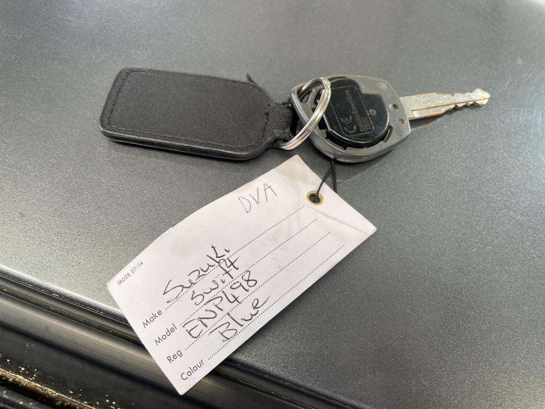 Photo '7' of Suzuki Swift Glxh2 LTD Photo '7' of Suzuki Swift Glxh2 LTD