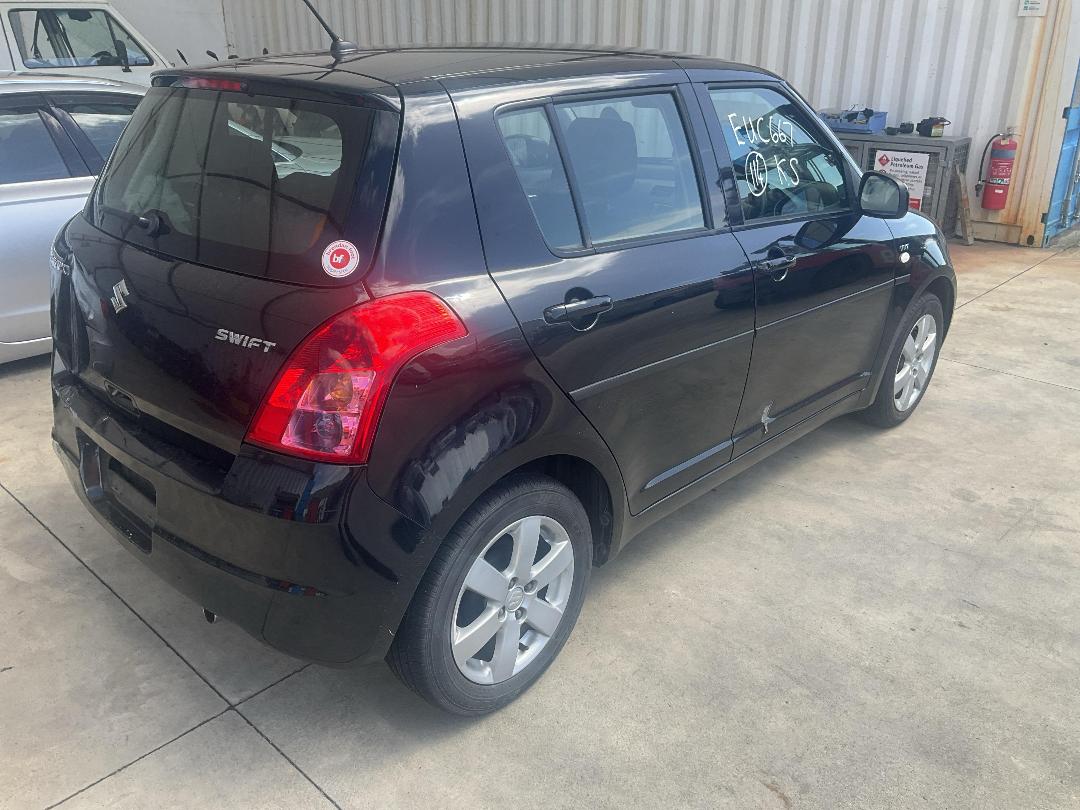 Photo '6' of Suzuki Swift Glxha2 LTD Photo '6' of Suzuki Swift Glxha2 LTD