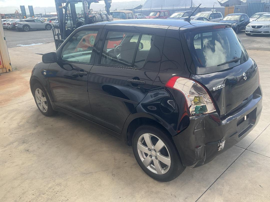 Photo '4' of Suzuki Swift Glxha2 LTD Photo '4' of Suzuki Swift Glxha2 LTD